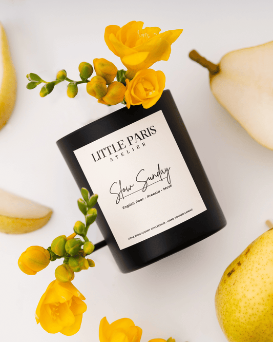 Lumânare parfumată Slow Sunday - Pară • Frezie • Mosc