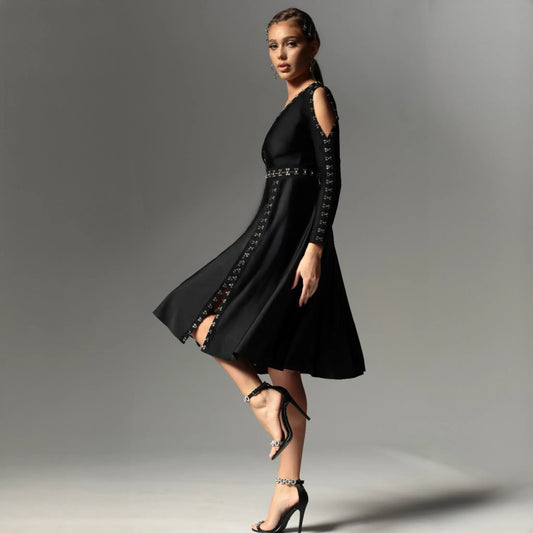 Rochie neagra midi cu umeri goi si agrafe metalice Yvette