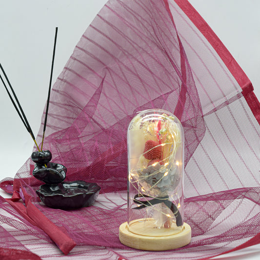 Aranjament floral in cupola de sticla, lumina Led, D4000, Rosu