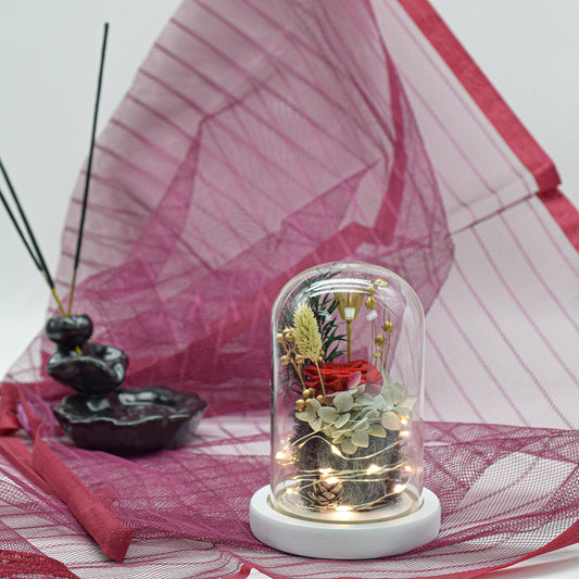 Aranjament floral in cupola de sticla, lumina Led, D4017, Rosu