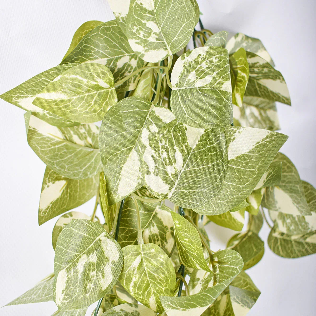 Planta artificiala curgatoare, inaltime 70cm, Naimeed D4871, Verde Deschis - 221.ro