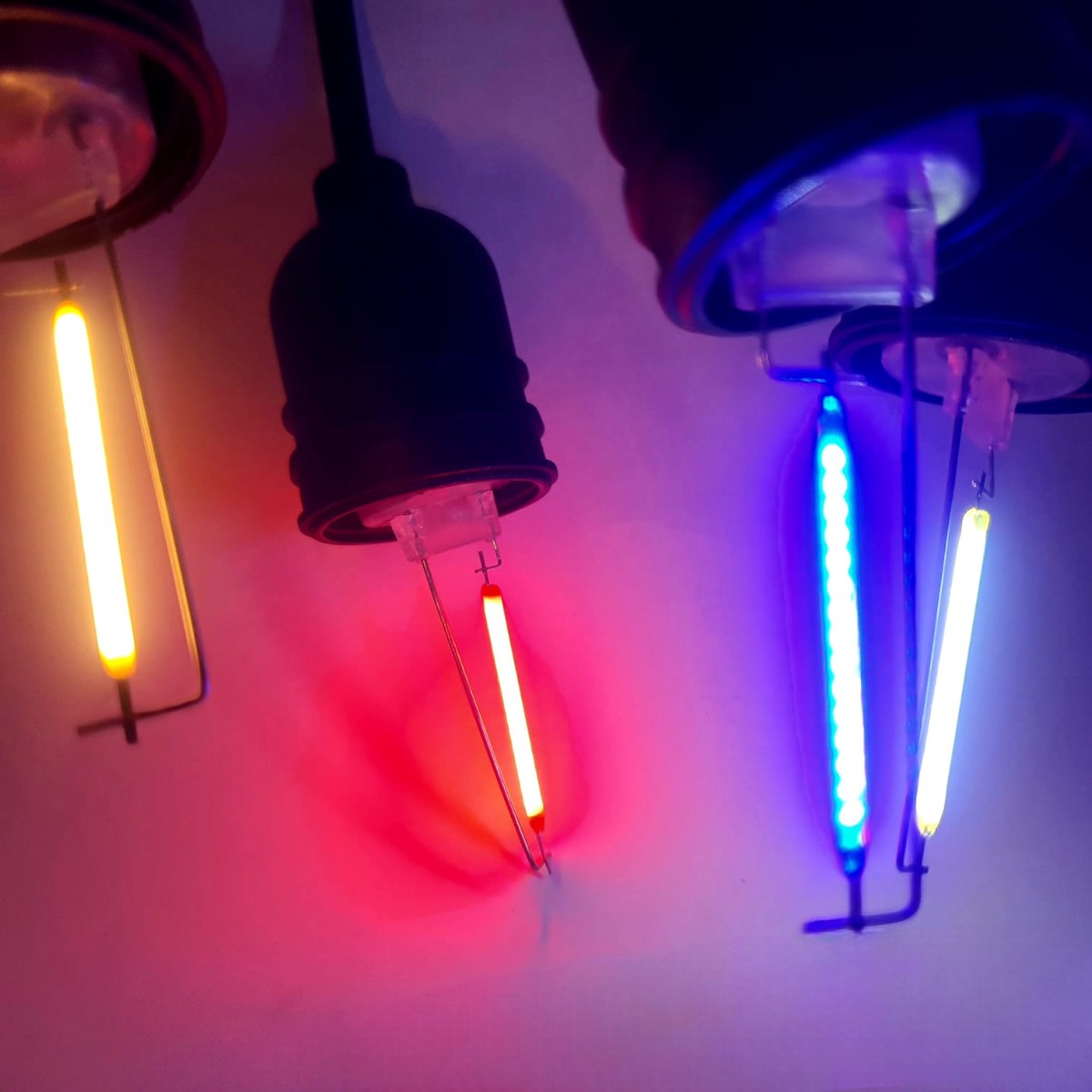 Ghirlanda luminoasa, decorativa, interconectabila, Naimeed D6108, 5m, 10 Becuri LED, Lumina Multicolor