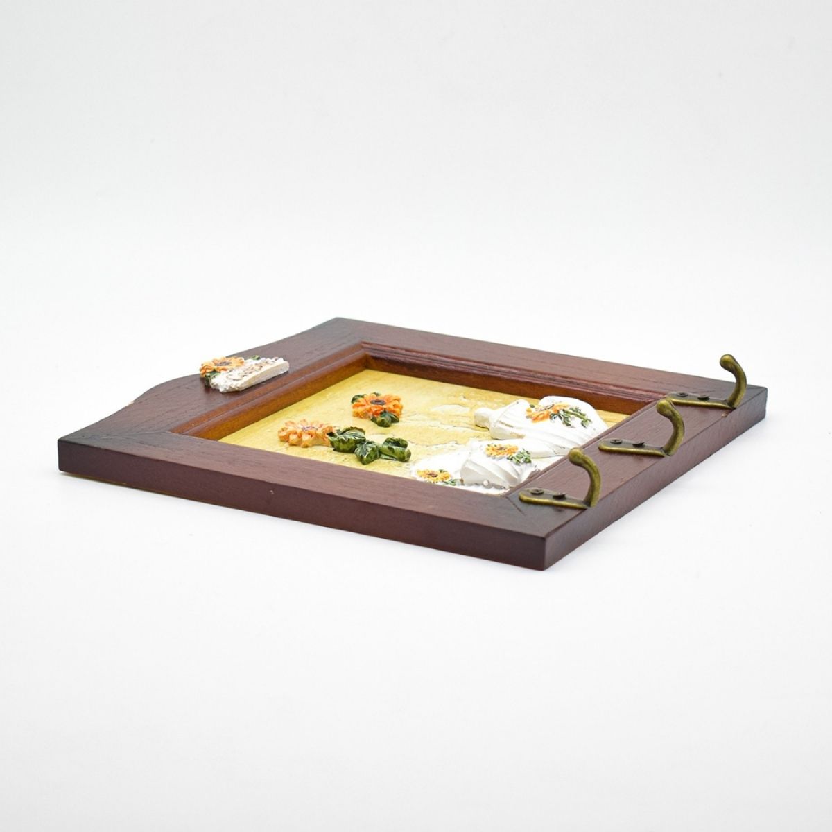 Cuier decorativ cu 3 carlige, Naimeed D66-4, 21x21x1.3cm, Maro