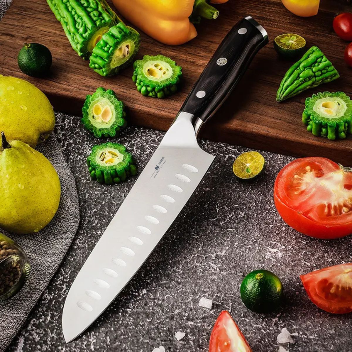 Cutit Santoku, din otel Damascus, Naimeed D6826, damasc 67 straturi, 32 cm, Negru