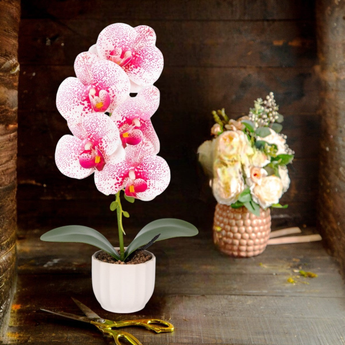 Orhidee cu aspect natural in ghiveci ceramic, 42 cm, Naimeed D6882, Alb-roz