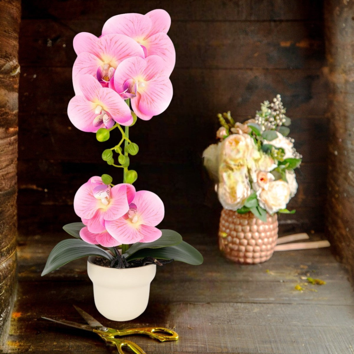 Orhidee cu aspect natural in ghiveci ceramic, 49 cm, Naimeed D6896, Roz