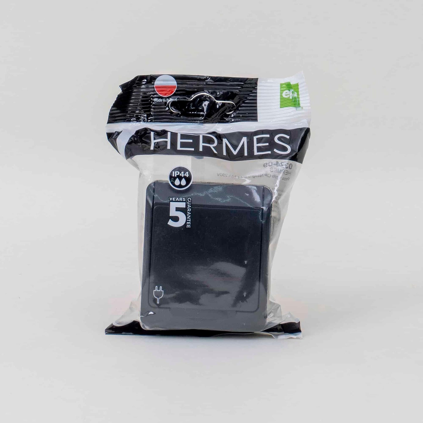Priza simpla neagra cu capac HERMES, 16A/250, IP44 / ELPL-0324-09 - 221.ro