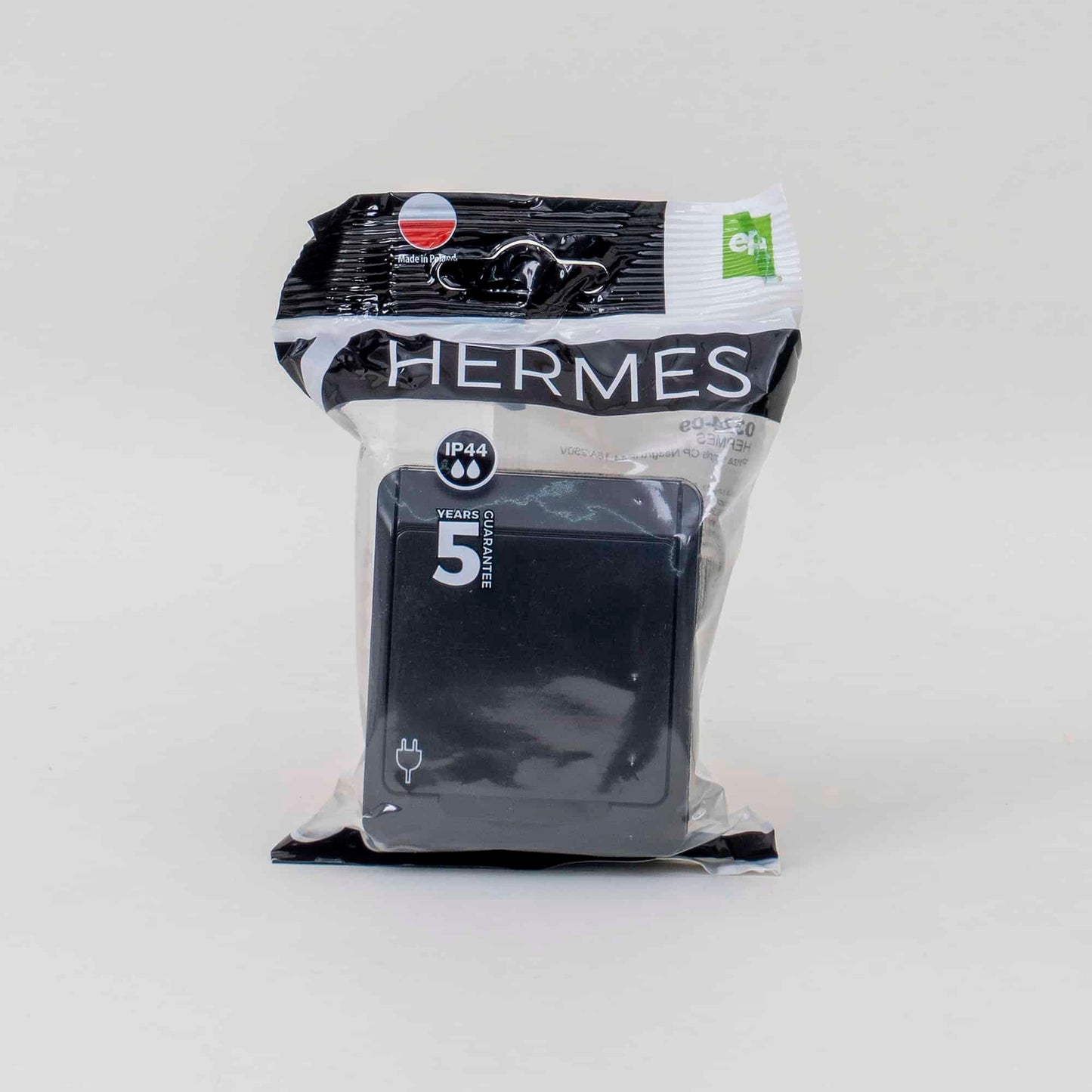 Priza simpla neagra cu capac HERMES, 16A/250, IP44 / ELPL-0324-09