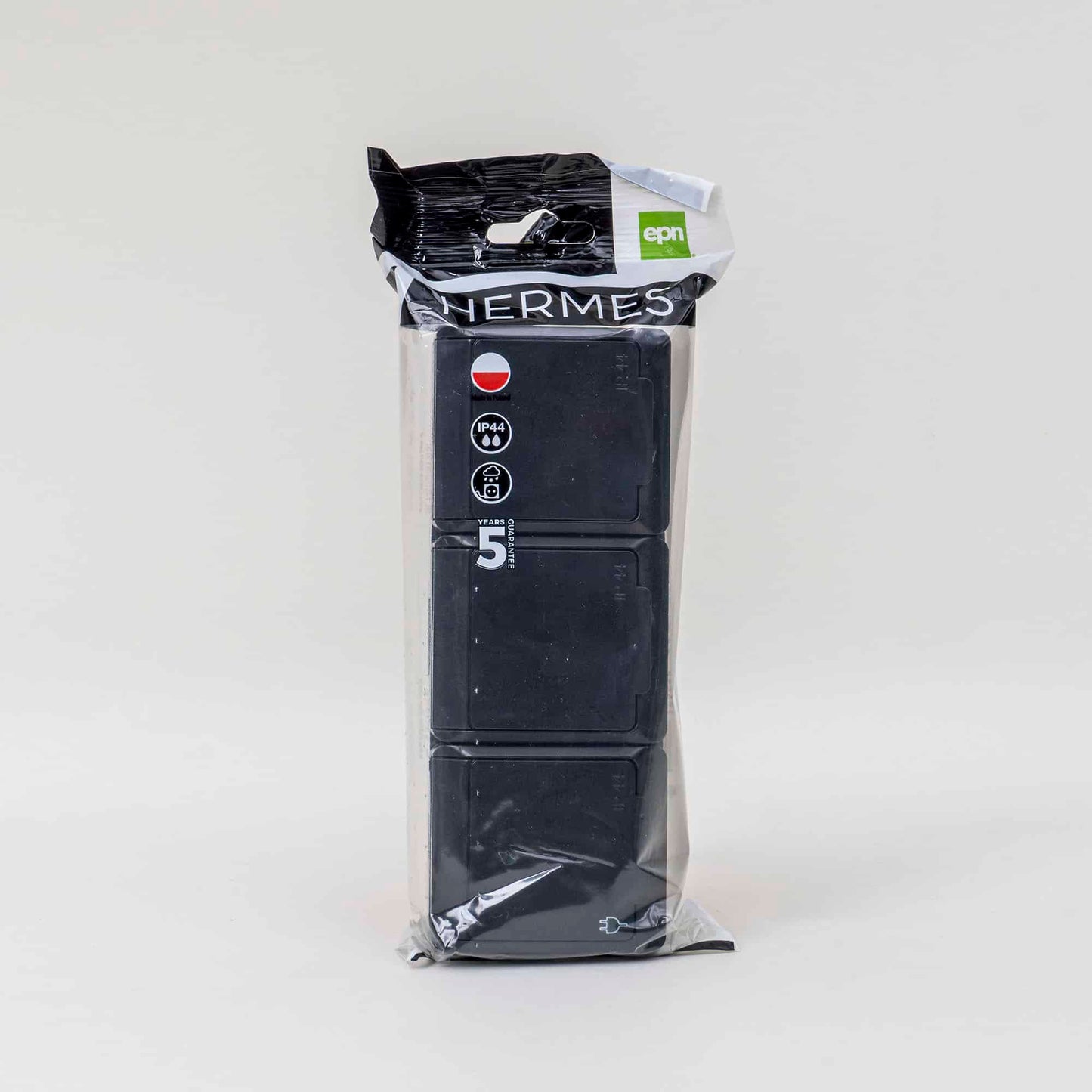 Priza tripla neagra cu capac HERMES, 16A/250, IP44 / ELPL-0326-09
