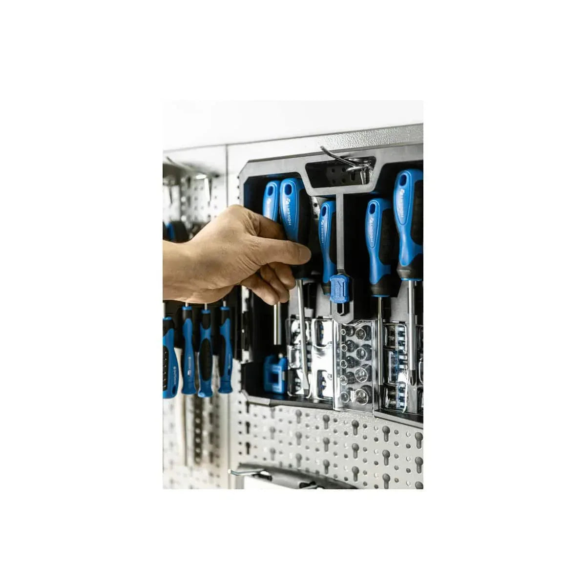 Set surubelnite si biti, HOGERT 63 elementi / HT1S105 - 221.ro