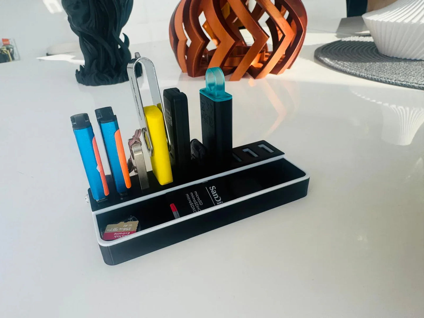 Organizator USB 10 Sloturi - Printat 3D din PLA - 221.ro