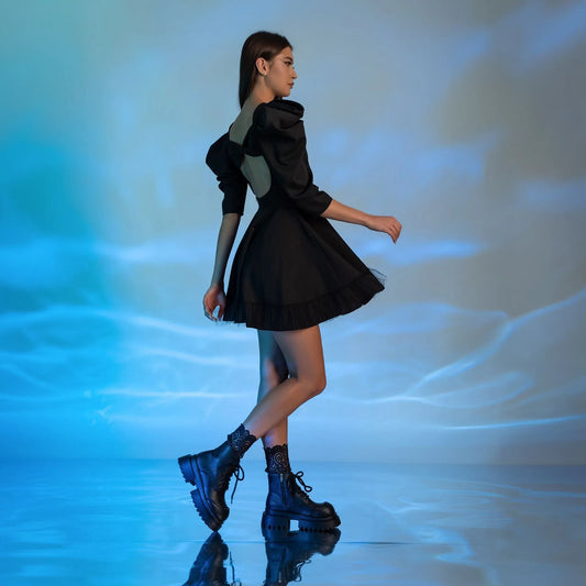 Rochie mini cu umeri bufanti si fusta clos cu volan din tulle Hope