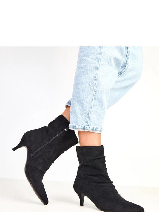 Botine cu toc Solea, Model 217914, Negru - material piele artificiala piele Footbed pânză Înălţimea carâmbului 16.5 cm Înălţimea tocului 6 cm