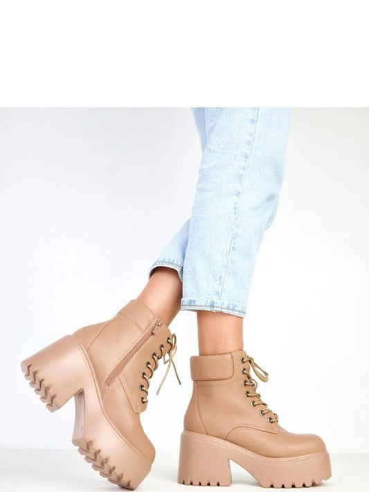 Botine cu toc Solea, Model 217928, Bej - material imitație de piele Footbed pânză Înălţimea carâmbului 12 cm Înălţimea tocului 9 cm Înălţimea platformei 5 cm