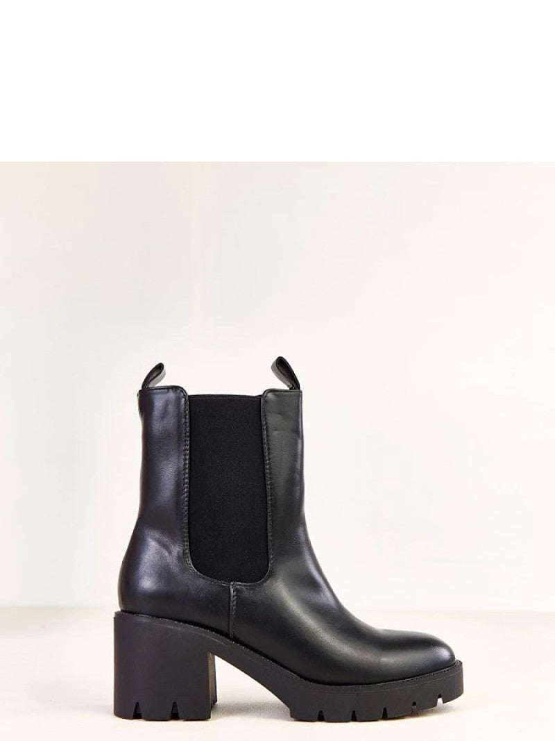 Botine cu toc Solea, Model 219954, Negru - material imitație de piele Footbed pânză Înălţimea carâmbului 16 cm Înălţimea tocului 7.5 cm