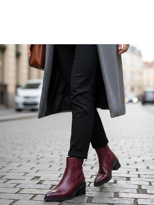 Botine cu toc Solea, Model 221373, Roşu - material imitație de piele Footbed pânză Înălţimea carâmbului 13 cm Înălţimea tocului 7 cm