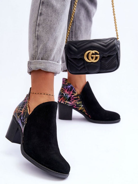 Botine cu toc Step in style, Model 183998, Negru - material piele nubuc naturală Footbed piele naturala Înălţimea carâmbului 10 cm Înălţimea tocului 10 cm