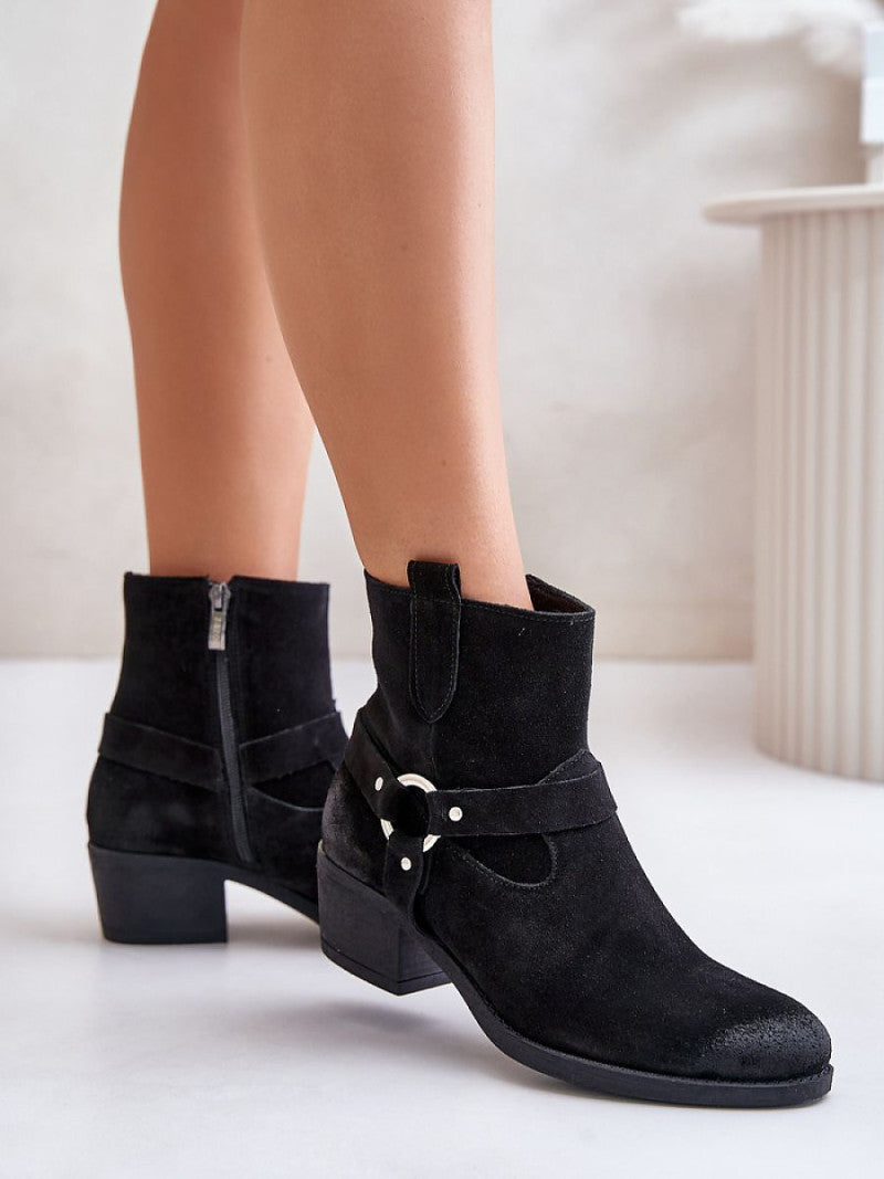 Botine cu toc Step in style, Model 201177, Negru - material piele naturală de căprioară Căptușeală simțit Footbed pânză Înălţimea carâmbului 13 cm Înălţimea tocului 5 cm