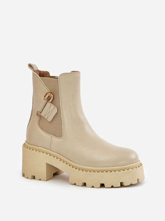 Botine cu toc Step in style, Model 202815, Bej - material piele naturala Căptușeală simțit Footbed pânză Înălţimea carâmbului 15.5 cm Înălţimea tocului 6.5 cm Înălţimea platformei 3 cm