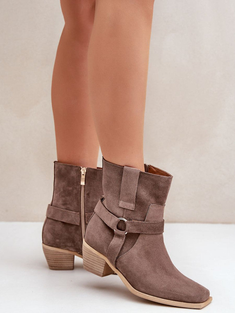 Botine cu toc Step in style, Model 203867, Maro - material piele naturală de căprioară Footbed piele naturala Înălţimea carâmbului 17 cm Înălţimea tocului 5.5 cm