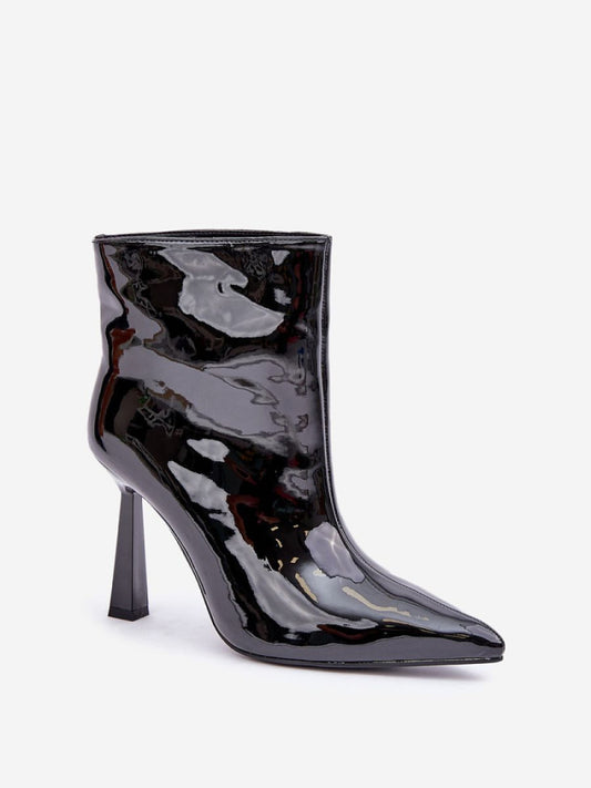 Botine cu toc Step in style, Model 204682, Negru - material imitație de piele Căptușeală pătură de pantofi Footbed pătură de pantofi Înălţimea carâmbului 11.5 cm Înălţimea tocului 10 cm