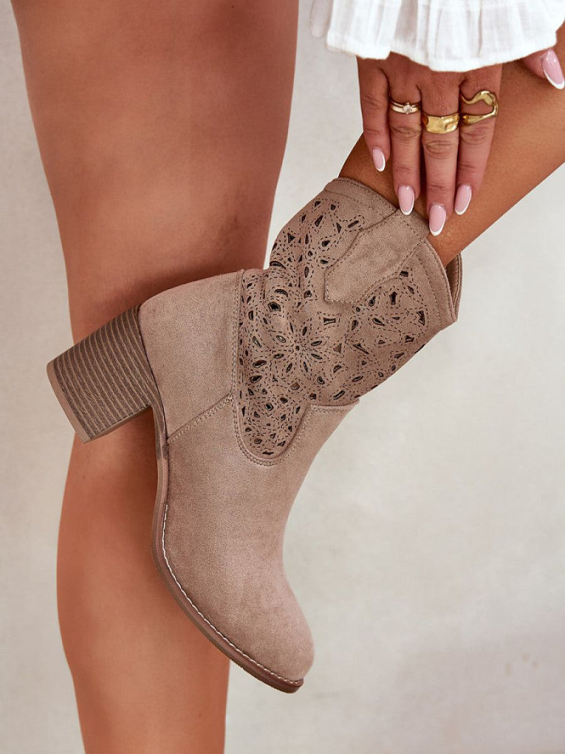 Botine cu toc Step in style, Model 209416, Bej - material piele artificiala piele Footbed imitație de piele Înălţimea carâmbului 17 cm Înălţimea tocului 7 cm