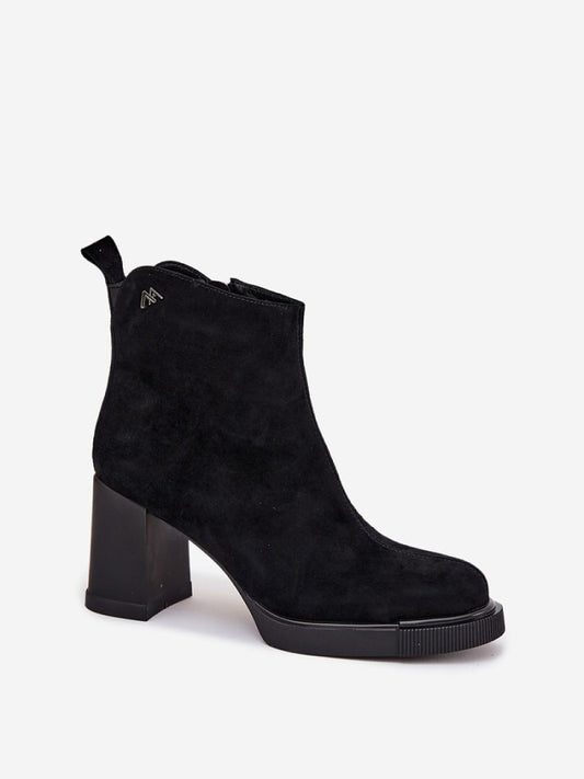 Botine cu toc Step in style, Model 217801, Negru - material piele naturală de căprioară Căptușeală pătură de pantofi Footbed pânză Înălţimea carâmbului 12.5 cm Înălţimea tocului 8.5 cm