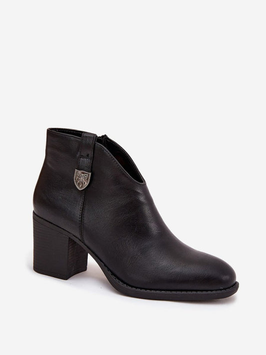 Botine cu toc Step in style, Model 218062, Negru - material imitație de piele Căptușeală pătură de pantofi Footbed pătură de pantofi Înălţimea carâmbului 9 cm Înălţimea tocului 7 cm