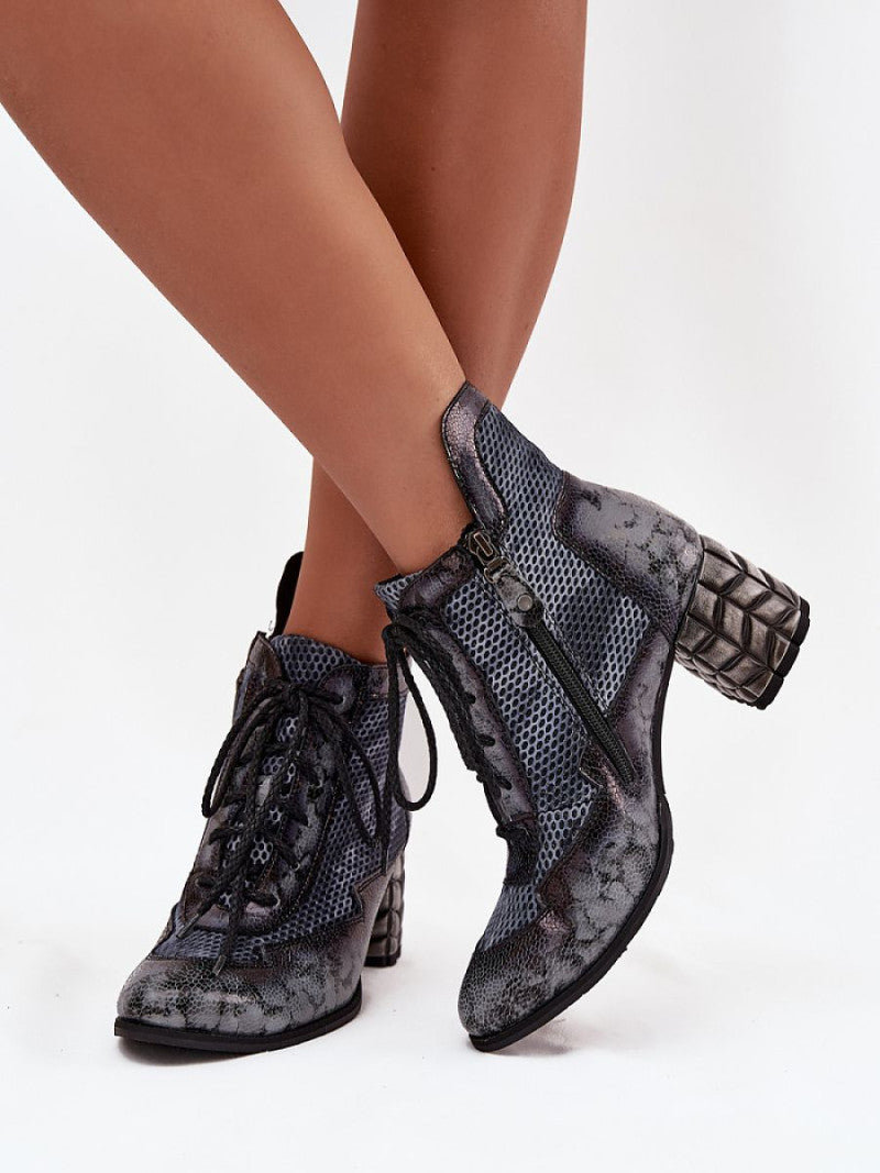 Botine cu toc Step in style, Model 219582, Gri - material piele naturala Footbed pânză Înălţimea carâmbului 13 cm Înălţimea tocului 6.5 cm