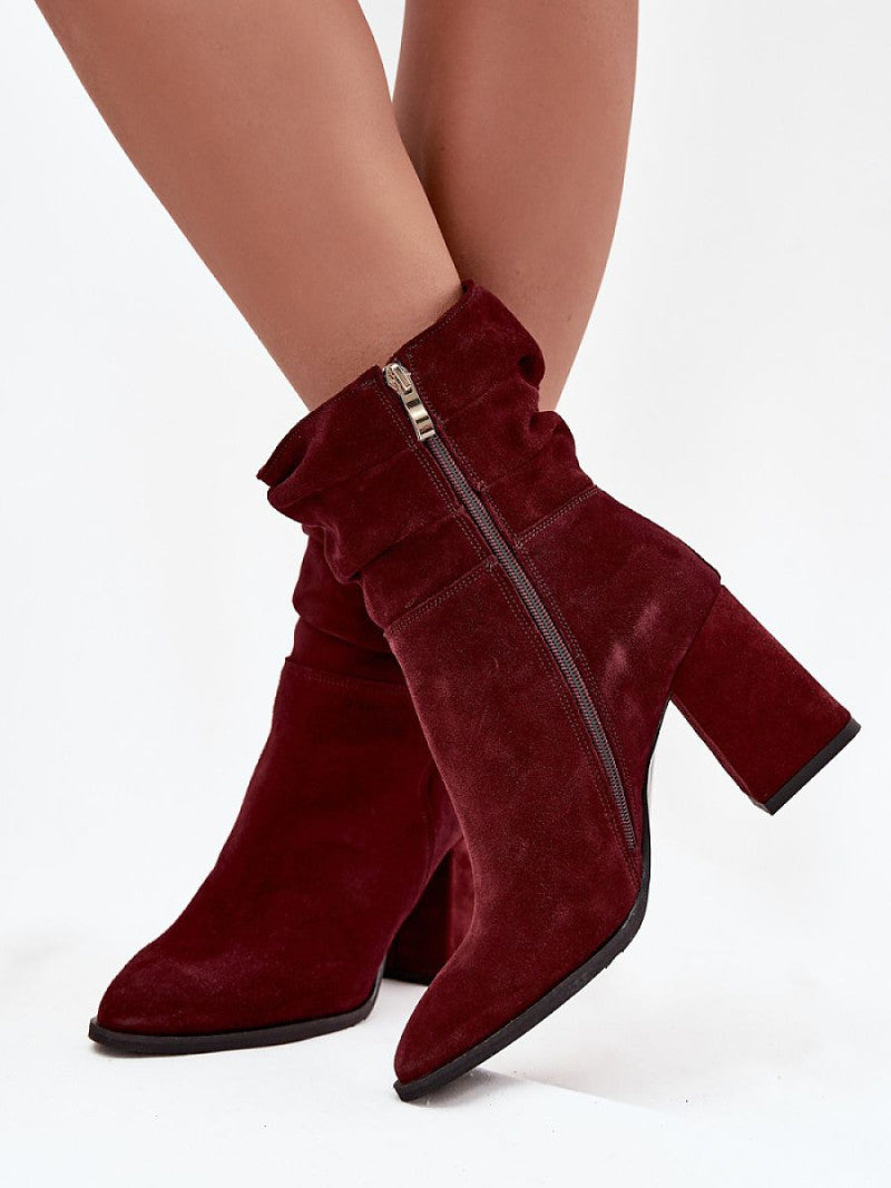 Botine cu toc Step in style, Model 220194, Roşu - material piele naturală de căprioară Căptușeală simțit Footbed simțit Înălţimea carâmbului 17.5 cm Înălţimea tocului 8 cm