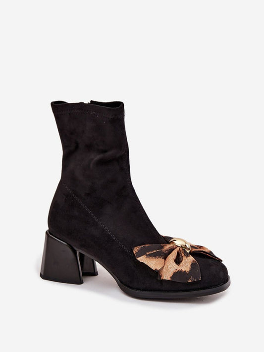 Botine cu toc Step in style, Model 220203, Negru - material piele artificiala piele Footbed pânză Înălţimea carâmbului 17.5 cm Înălţimea tocului 6.5 cm