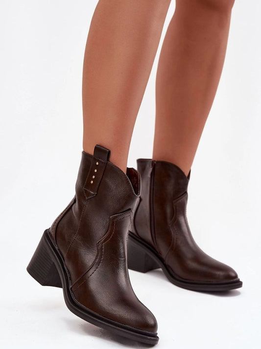 Botine cu toc Step in style, Model 221136, Maro - material imitație de piele Căptușeală pătură de pantofi Footbed pătură de pantofi Înălţimea carâmbului 14 cm Înălţimea tocului 7 cm