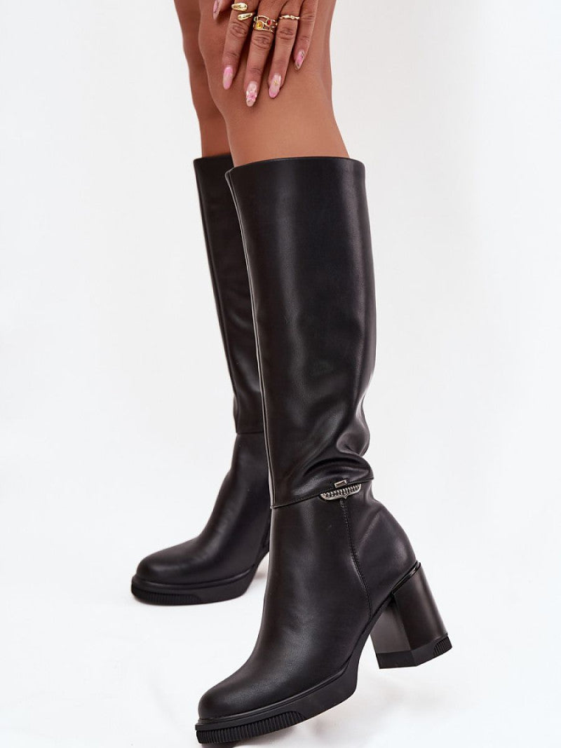 Cizme cu toc Step in style, Model 219586, Negru - material piele naturala Căptușeală pătură de pantofi Footbed pătură de pantofi Înălţimea carâmbului 39 cm Înălţimea tocului 8.5 cm