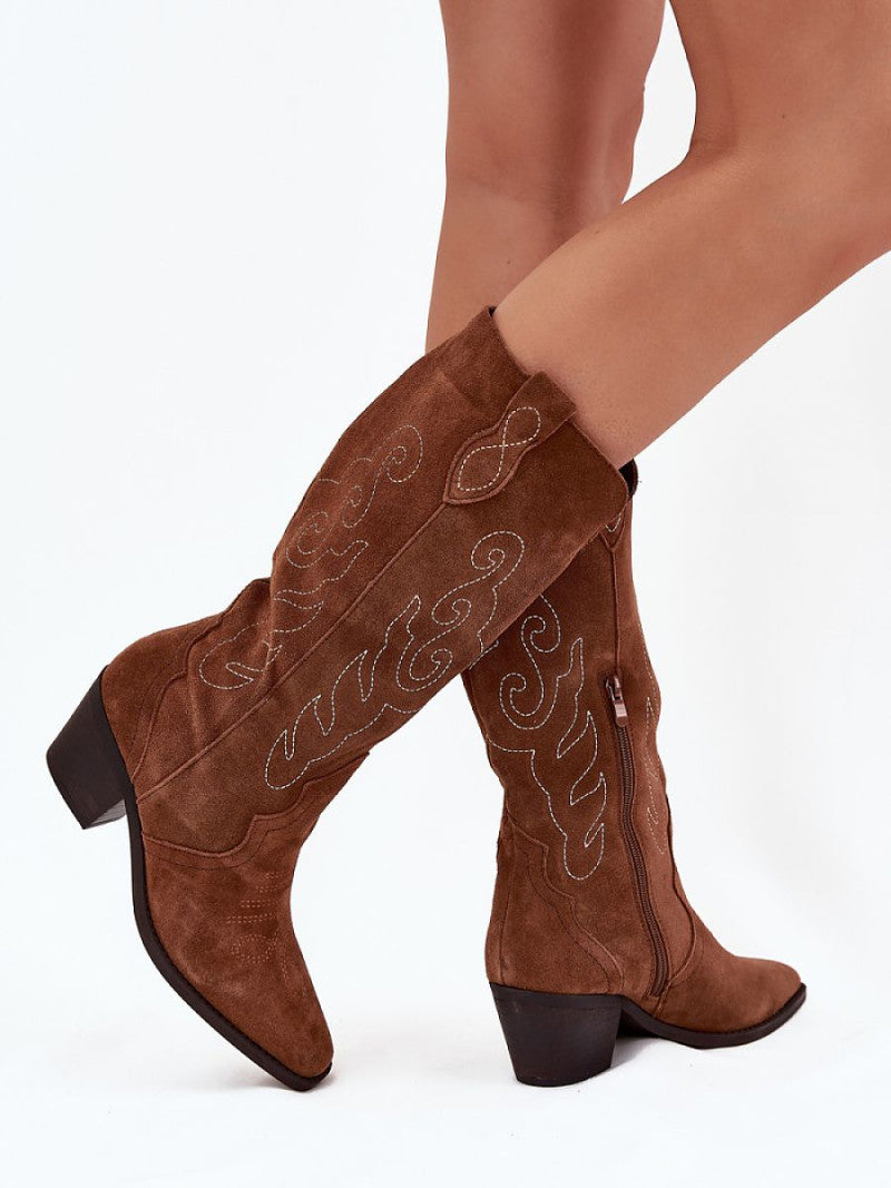 Cizme cu toc Step in style, Model 223007, Maro - material piele naturală de căprioară Footbed pânză Înălţimea carâmbului 32.5 cm Înălţimea tocului 6 cm