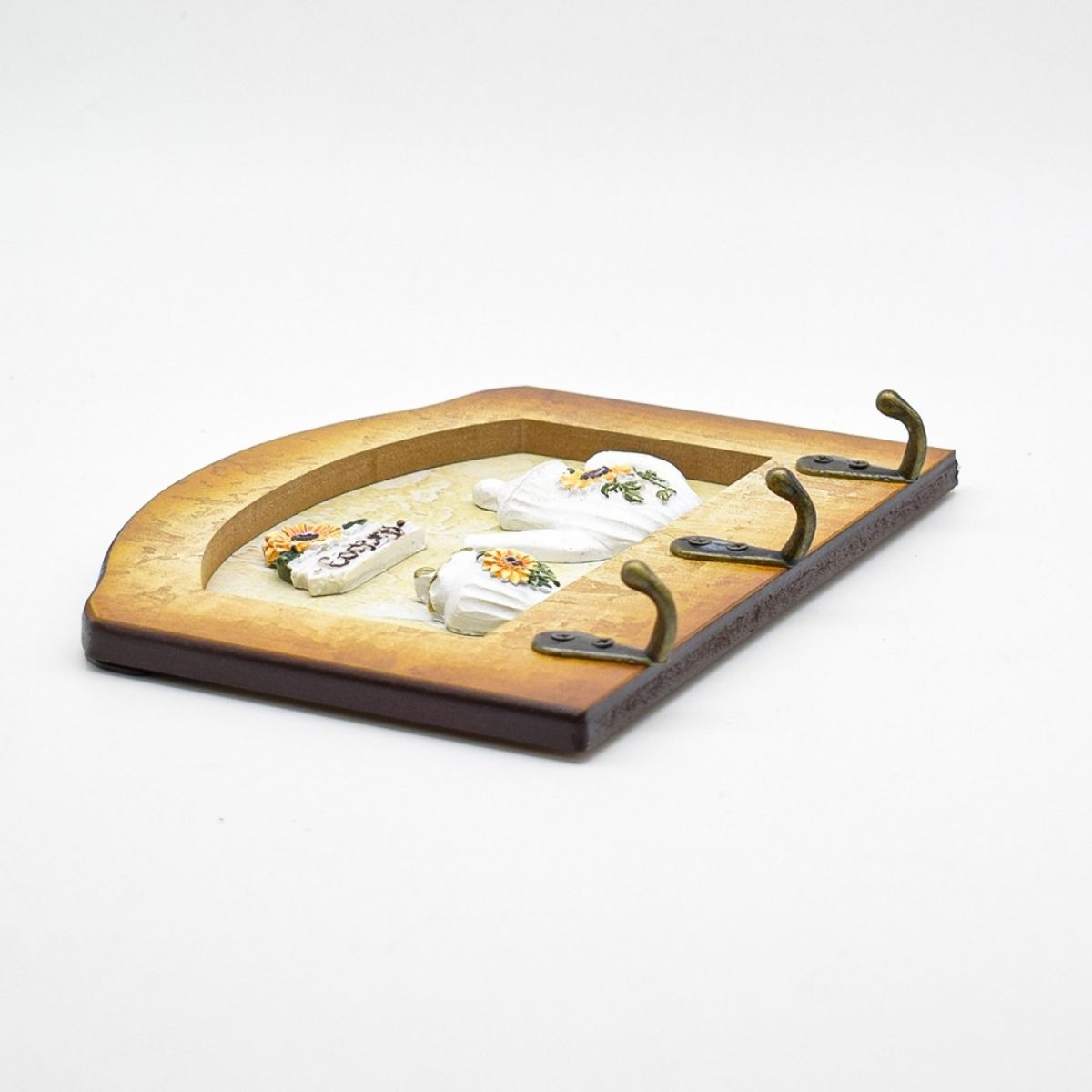 Cuier decorativ cu 3 carlige, Naimeed D65-3, 20x15.5x0.8 cm, Maro