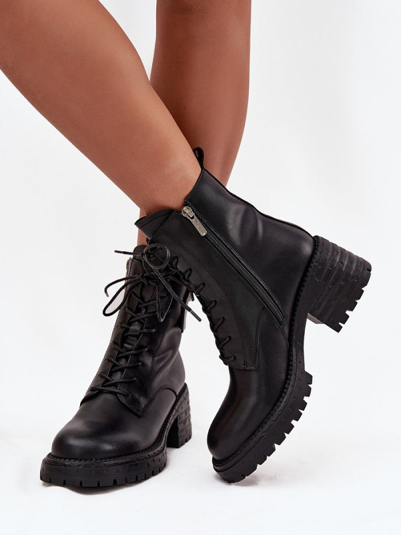 Ghete Step in style, Model 219112, Negru