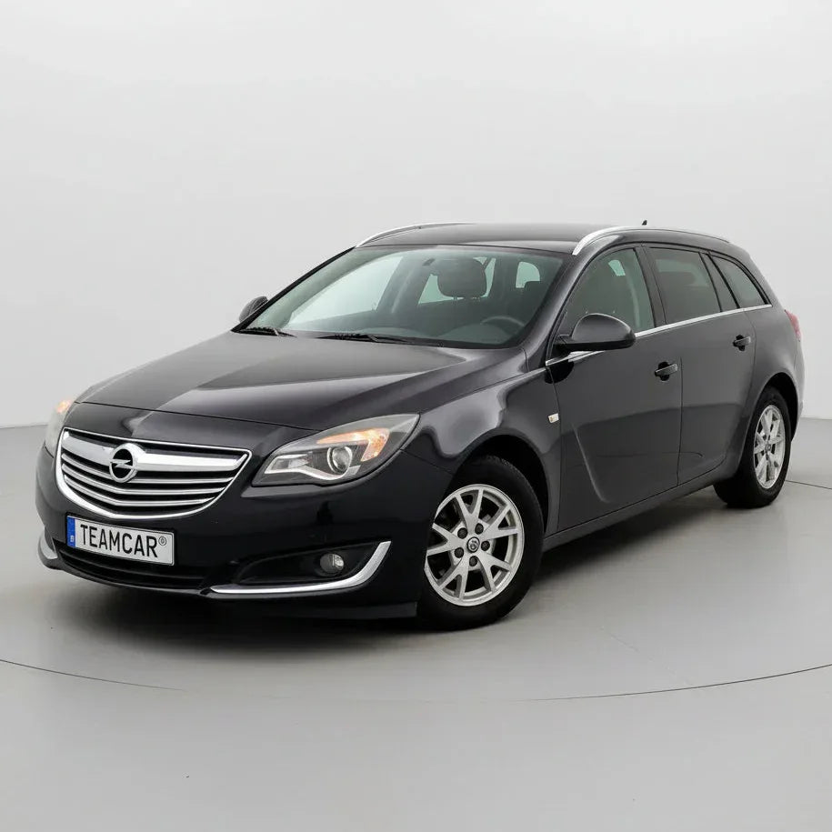 Covorase Opel Insignia A Combi Compatibile 2008-2017 | Red