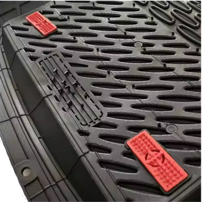 Covorașe Auto Universale TEAMCAR® Safir, Set 5 Piese, Negru cu elemente rosii, Tip Tavă, Adâncime 3 cm, Compatibil Hatchback, Sedan, SUV - 221.ro