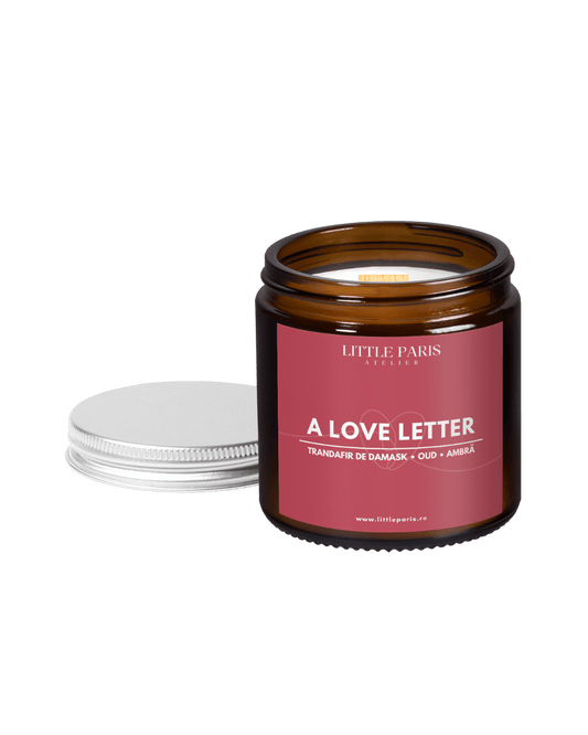 Lumânare parfumată Amber - A Love Letter - Trandafir de Damask • Lemn de Agar