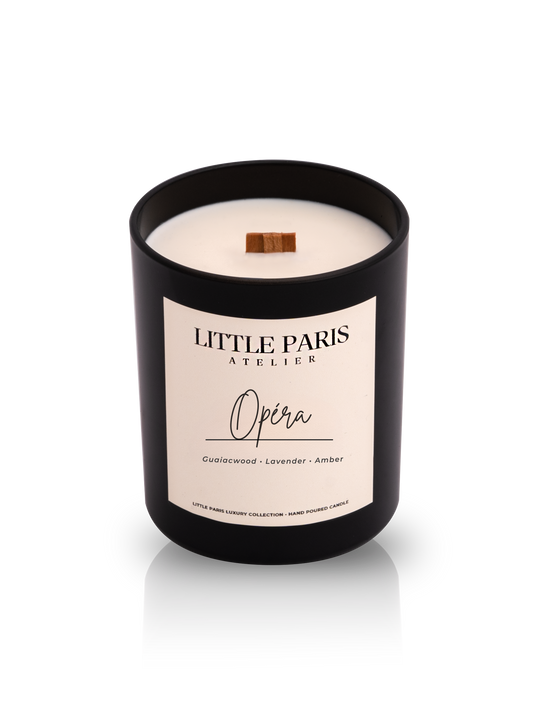 Lumânare parfumată Opéra - Lemn de Guaiac • Lavandă • Ambră