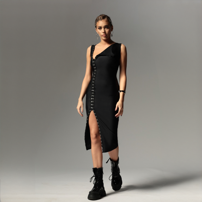 Rochie neagra din lycra cu copci metalice Alma