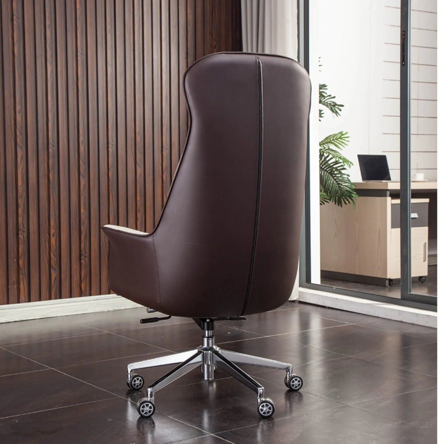 Scaun Directorial Din Piele Naturala pentru Birou Timebox, Reglabil pe Inaltime, Rotativ, Cadru din Lemn si Spuma cu Densitate Mare, Design Modern si Confort Sporit pentru Utilizare Indelungata, Alb/Maro - 221.ro