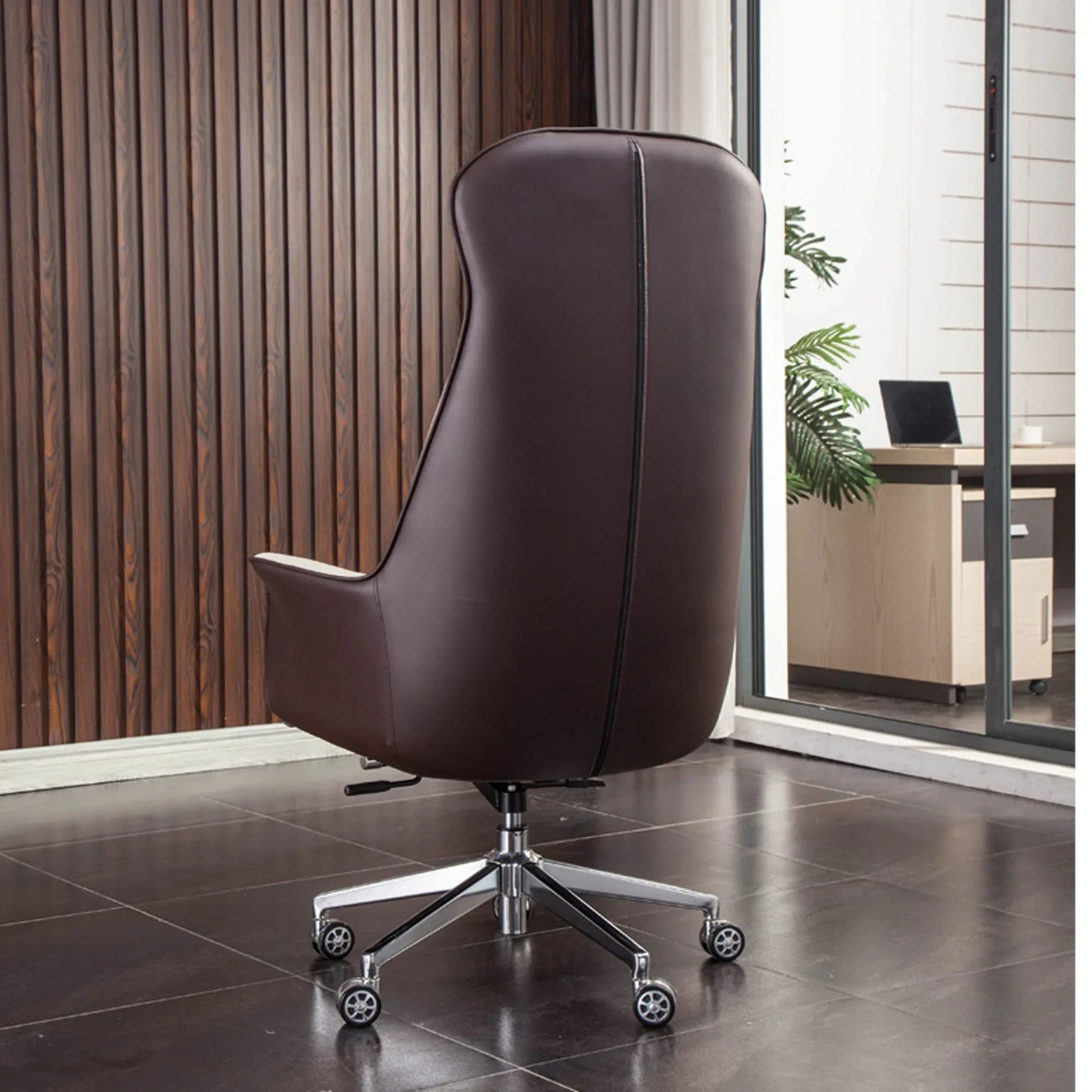 Scaun Directorial Din Piele Naturala pentru Birou Timebox, Reglabil pe Inaltime, Rotativ, Cadru din Lemn si Spuma cu Densitate Mare, Design Modern si Confort Sporit pentru Utilizare Indelungata, Alb/Maro - 221.ro