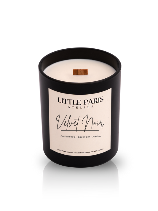 Lumânare parfumată Velvet Noir - Cedru • Lavandă • Ambră