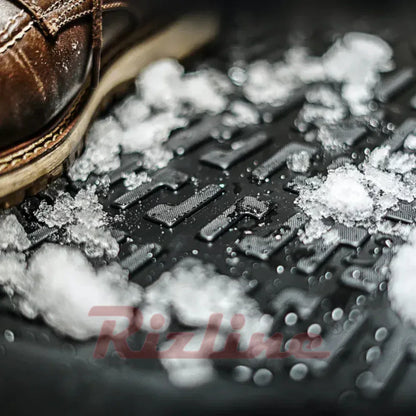 Set complet Rizline Dacia Duster 2018–2022 4x2 Prestige – Covorașe față, spate și tăviță portbagaj - 221.ro