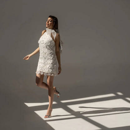 Rochie mini alba cu aplicatii din flori 3D Yes You Are
