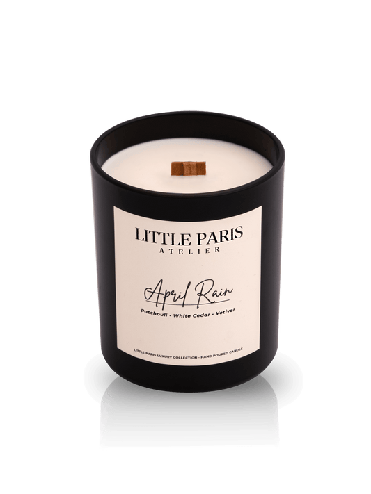 Lumânare parfumată April rain - Vetiver • Pachouli • Lemn de cedar
