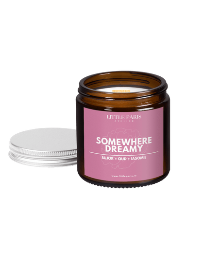 Lumânare parfumată Amber - Somewhere Dreamy - Bujor • Oud • Iasomie