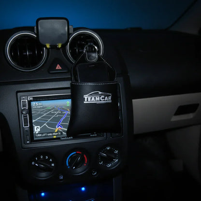 Organizator Auto Multifuncțional din Piele TeamCar – Buzunar Depozitare Grilă Ventilație
