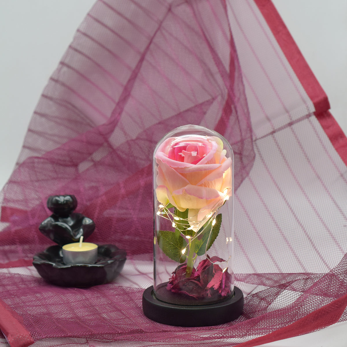 Aranjament floral in cupola de sticla, lumina Led, D4030, Roz